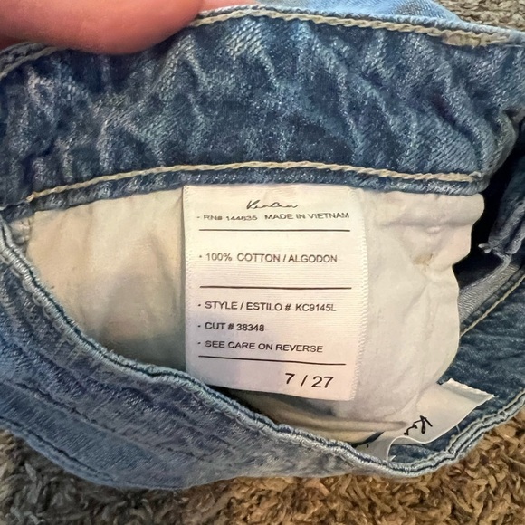 KanCan Denim Shorts - Picture 5 of 6